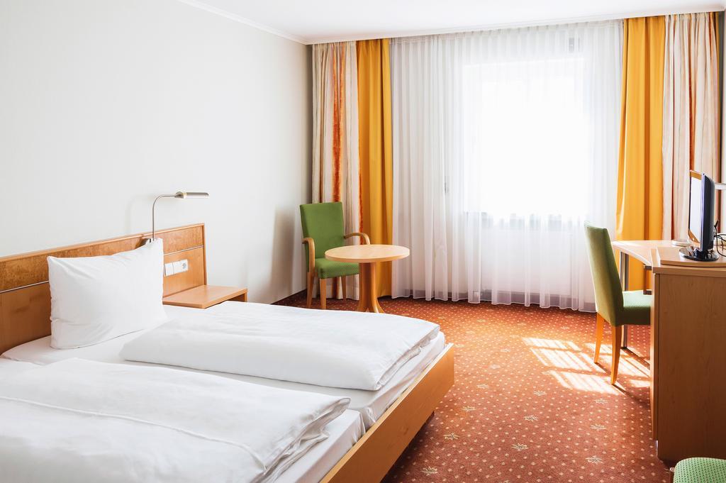 Hotel Rad Tettnang Kültér fotó